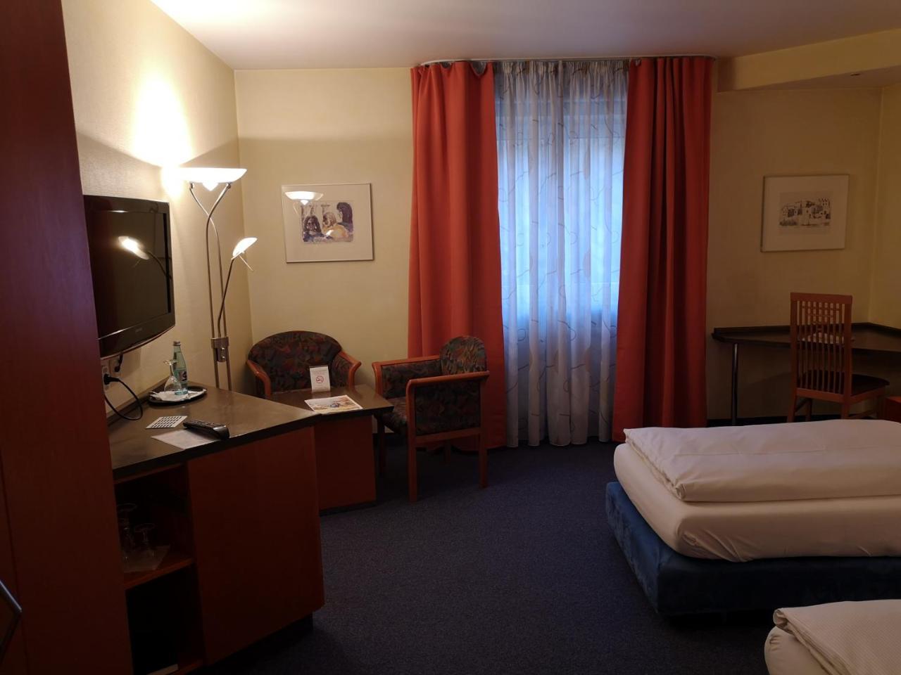 Main Hotel Eckert 3 Margetshöchheim Εξωτερικό φωτογραφία